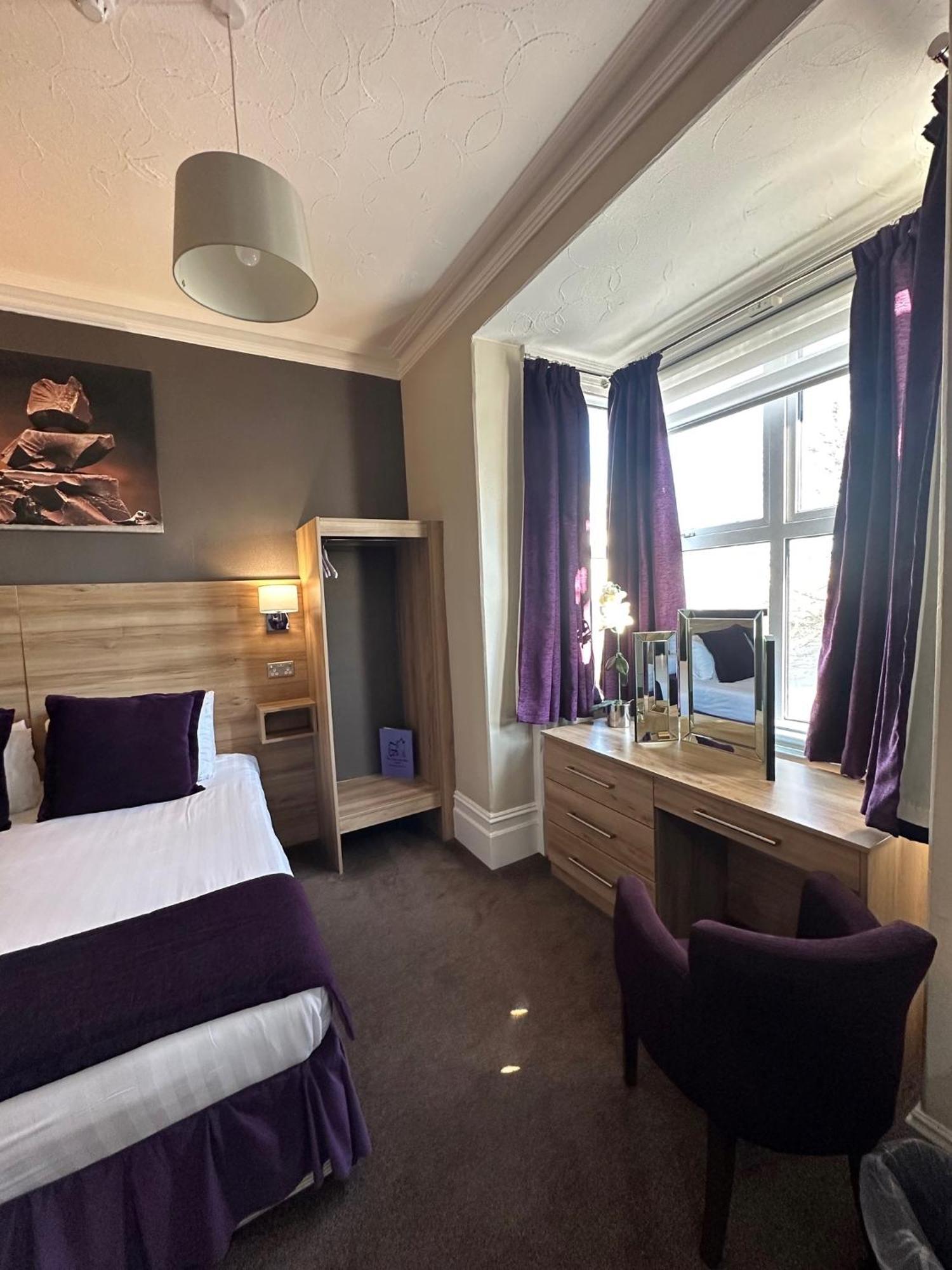 The Chocolate Box Hotel Борнмут Екстер'єр фото