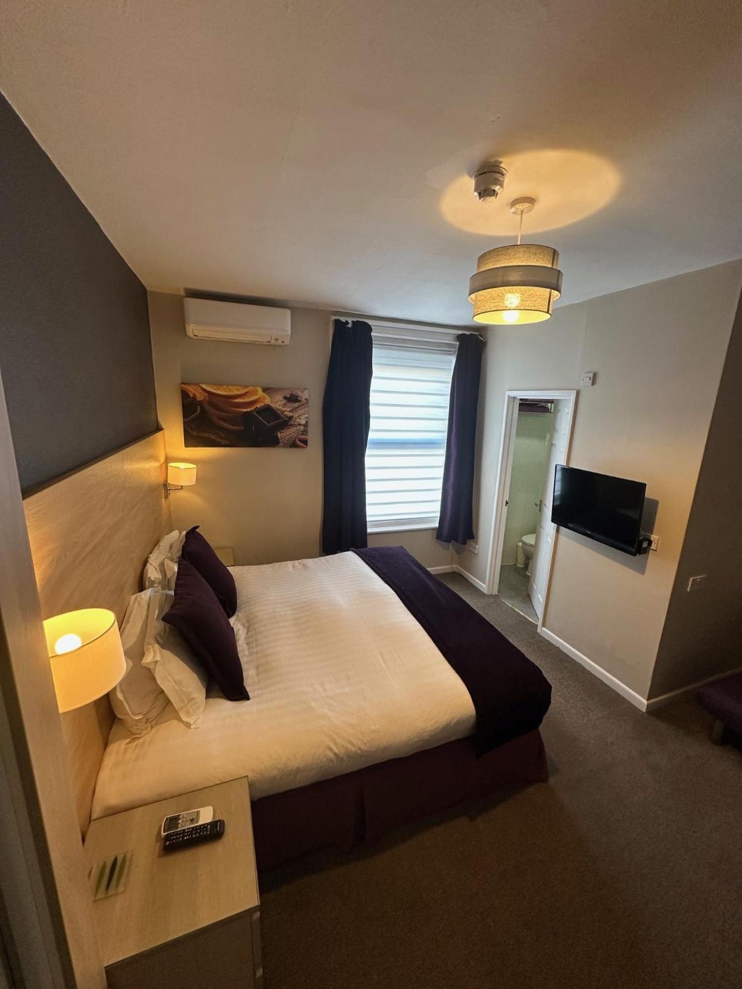 The Chocolate Box Hotel Борнмут Екстер'єр фото